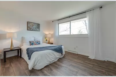 73 S Beck Road, Lindenhurst, IL 60046 - Photo 11