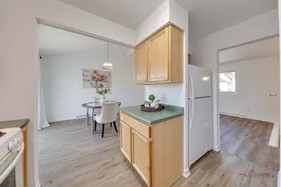 73 S Beck Road, Lindenhurst, IL 60046 - Photo 9