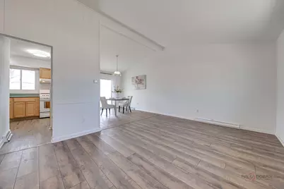 73 S Beck Road, Lindenhurst, IL 60046 - Photo 3