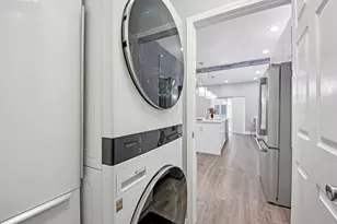 831 Amelia Ct, Grayslake, IL 60030 - Photo 9