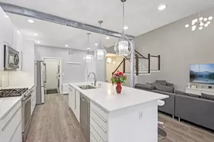 831 Amelia Ct, Grayslake, IL 60030 - Photo 7