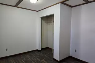 305 E 3rd St, Bowen, IL 62316 - Photo 17