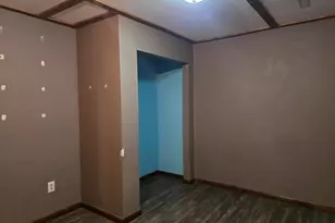 305 E 3rd St, Bowen, IL 62316 - Photo 19