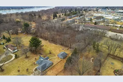 1307 Sinnissippi Park Road, Sterling, IL 61081 - Photo 17