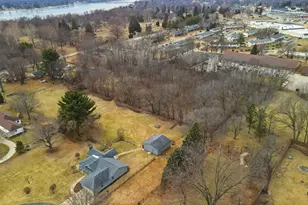 1307 Sinnissippi Park Rd, Sterling, IL 61081 - Photo 17