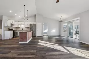 4213 Hale Ln, Island Lake, IL 60042 - Photo 5