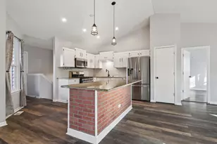 4213 Hale Ln, Island Lake, IL 60042 - Photo 11