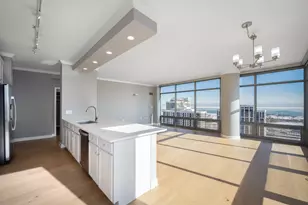 100 E 14th St, Chicago, IL 60605 - Photo 9