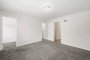 171 Monarch Dr, Streamwood, IL 60107 - Photo 17