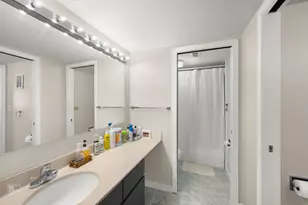 6820 Joliet Rd, Indian Head Park, IL 60525 - Photo 7