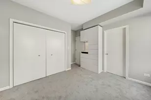 1740 W Foster Ave, Chicago, IL 60640 - Photo 17