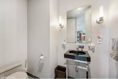 401 N Wabash Avenue #33K, Chicago, IL 60611 - Photo 15