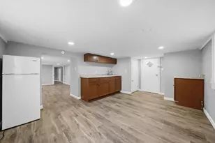 1307 W 173rd St, Hazel Crest, IL 60429 - Photo 5