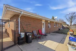 2225 Loganberry St, Joliet, IL 60433 - Photo 25