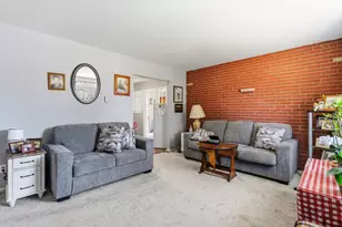 2225 Loganberry St, Joliet, IL 60433 - Photo 3