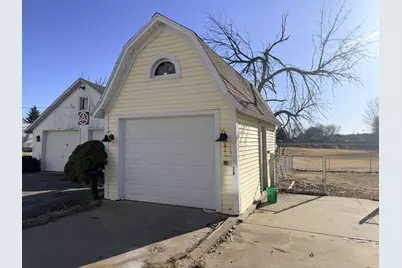 617 W Lincolnway Road, Morrison, IL 61270 - Photo 3