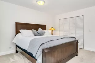 321 Carriage Hill Rd, Naperville, IL 60565 - Photo 17