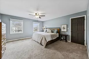 570 Riva Ct, Wheaton, IL 60187 - Photo 17