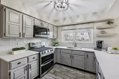 570 Riva Court, Wheaton, IL 60187 - Photo 11