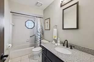 570 Riva Ct, Wheaton, IL 60187 - Photo 15