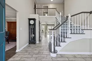 570 Riva Ct, Wheaton, IL 60187 - Photo 3