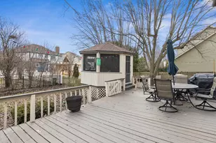 570 Riva Ct, Wheaton, IL 60187 - Photo 29