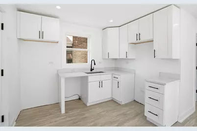 607 E 103rd Place, Chicago, IL 60628 - Photo 11