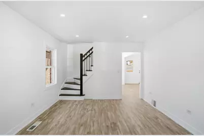 607 E 103rd Place, Chicago, IL 60628 - Photo 7