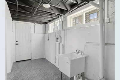 607 E 103rd Place, Chicago, IL 60628 - Photo 23