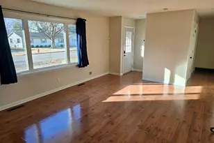 5299 S Harlan Dr, Rochelle, IL 61068 - Photo 3