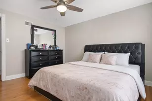 1028 Bellwood Ave, Bellwood, IL 60104 - Photo 7