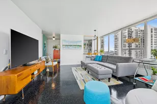 70 W Burton Pl, Chicago, IL 60610 - Photo 7