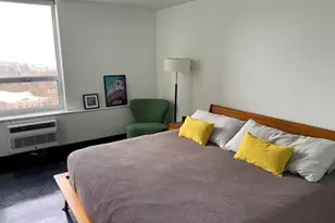 70 W Burton Pl, Chicago, IL 60610 - Photo 17