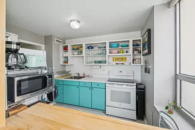 70 W Burton Place #2001F, Chicago, IL 60610 - Photo 13