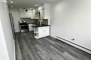 5530 N Mango Ave, Chicago, IL 60630 - Photo 3