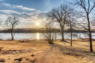 1847 Lakewood Dr, Wilmington, IL 60481 - Photo 3