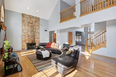 1237 W Parliament Street, Crete, IL 60417 - Photo 13