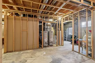 1237 W Parliament St, Crete, IL 60417 - Photo 51