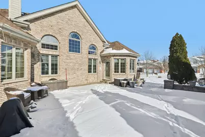 1237 W Parliament Street, Crete, IL 60417 - Photo 57