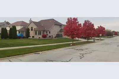 1237 W Parliament Street, Crete, IL 60417 - Photo 3