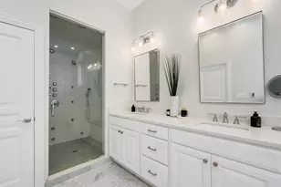 1359 W Fullerton Ave, Chicago, IL 60614 - Photo 21