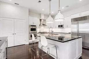 1359 W Fullerton Ave, Chicago, IL 60614 - Photo 13