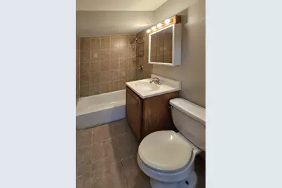 [Address not provided], Oak Park, IL 60302 - Photo 5