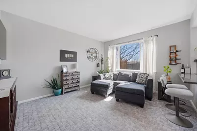 1819 S Wentworth Circle, Romeoville, IL 60446 - Photo 9