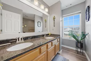 1819 S Wentworth Cir, Romeoville, IL 60446 - Photo 21