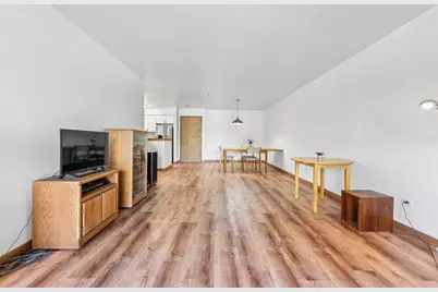 671 Hapsfield Lane #105, Buffalo Grove, IL 60089 - Photo 7