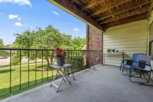 671 Hapsfield Ln, Buffalo Grove, IL 60089 - Photo 15