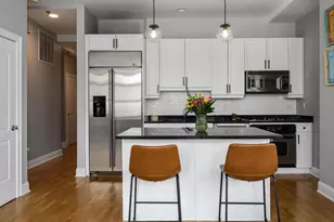 101 W Superior St, Chicago, IL 60654 - Photo 13