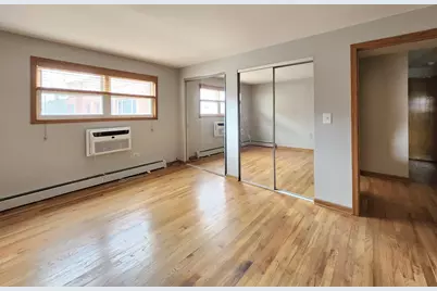[Address not provided], Oak Park, IL 60302 - Photo 9
