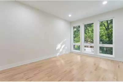 6404 S Vernon Avenue, Chicago, IL 60637 - Photo 5